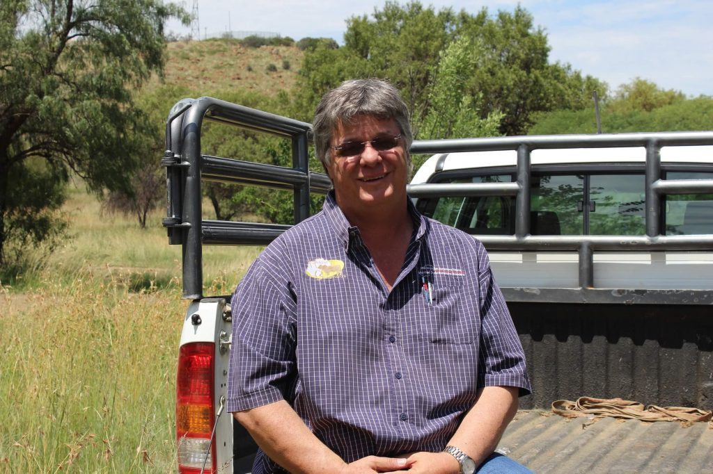 Gerrit van Zyl: How he as a prominent Bonsmara breeder from Dewetsdorp manage a fodder bank.