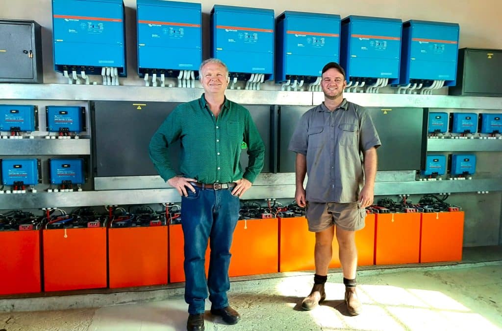 André and Georg Sieberhagen from Vlakfontein had to endure an eight-year long drought, during which they had to keep on feeding their sheep. The solar power and pivot came in very handy, allowing them to produce lucerne and put it through the hammer mill.