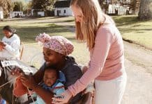 Ruth Pringle het die Rural Knitting Project in die Oos-Kaap gestig en die Sybokhaarbemagtigingstrust gaan dit verder uitbrei na ’n brei-opleidingsprogram wat opleiding aan plaaswerkers in ses Oos-Kaapse dorpe sal verskaf.