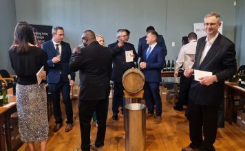 Suid-Afrikaanse Jongwynskou vier 194 jaar van wynuitnemendheid