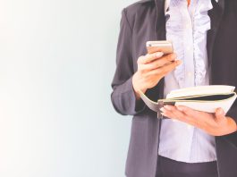 Sosiale media en die reg: Wees baie versigtig